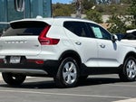 2022 XC40 Thumbnail 3