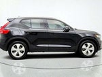 2019 XC40 Thumbnail 4