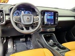 2019 XC40 Thumbnail 13