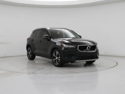 Photo of a 2019 Volvo XC40 AWD T5 Momentum 4DR SUV for sale