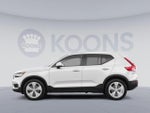 2020 XC40 Thumbnail 2