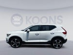 2020 XC40 Thumbnail 5
