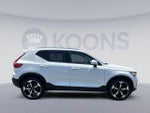 2020 XC40 Thumbnail 9