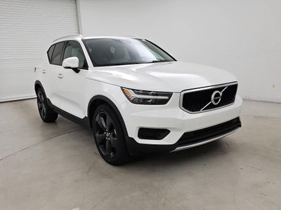 Photo of a 2020 Volvo XC40 AWD T5 Momentum 4DR SUV for sale