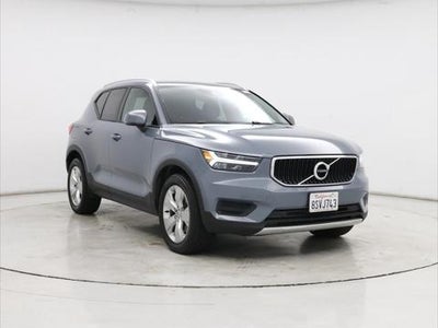 Photo of a 2020 Volvo XC40 AWD T5 Momentum 4DR SUV for sale