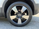 2020 XC40 Thumbnail 15