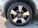 2020 XC40 Thumbnail 16