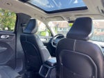 2020 XC40 Thumbnail 34