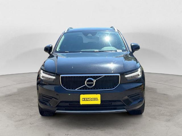 2022 Volvo XC40 - $24,542