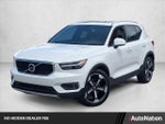 2019 XC40 Thumbnail 1