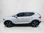 2019 XC40 Thumbnail 9