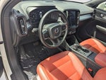2019 XC40 Thumbnail 10