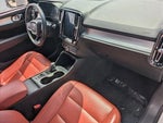2019 XC40 Thumbnail 23