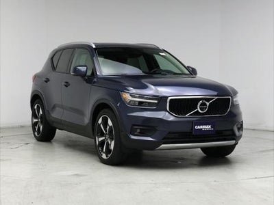 Photo of a 2022 Volvo XC40 AWD T5 Momentum 4DR SUV for sale