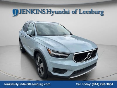 Photo of a 2019 Volvo XC40 AWD T5 Momentum 4DR SUV for sale