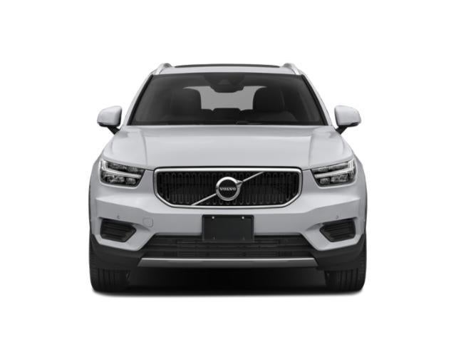 2021 Volvo XC40 - $24,180