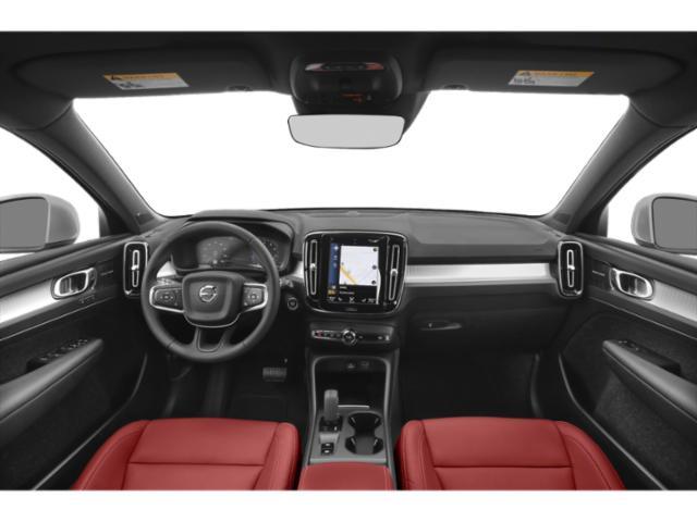 2021 Volvo XC40 - $24,180