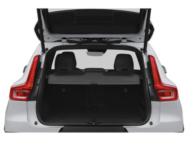2021 Volvo XC40 - $24,180