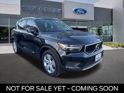 2022 Volvo XC40 AWD T5 Momentum 4DR SUV