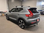 2019 XC40 Thumbnail 5