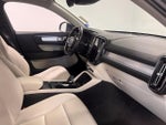 2019 XC40 Thumbnail 11