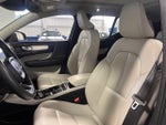 2019 XC40 Thumbnail 22