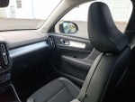 2020 XC40 Thumbnail 11