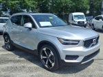 2019 XC40 Thumbnail 1