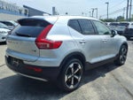 2019 XC40 Thumbnail 3