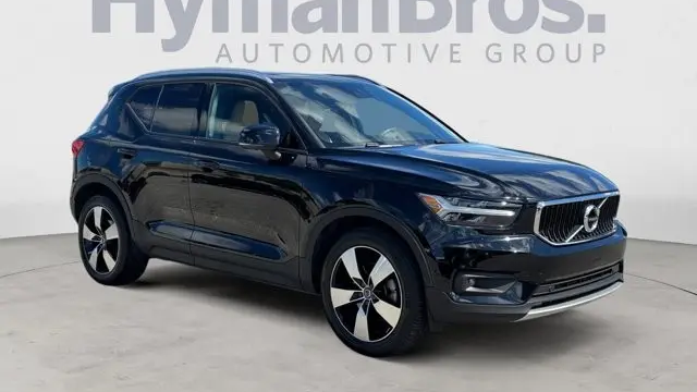 Preowned 2019 Volvo XC40 T5 Momentum for Sale