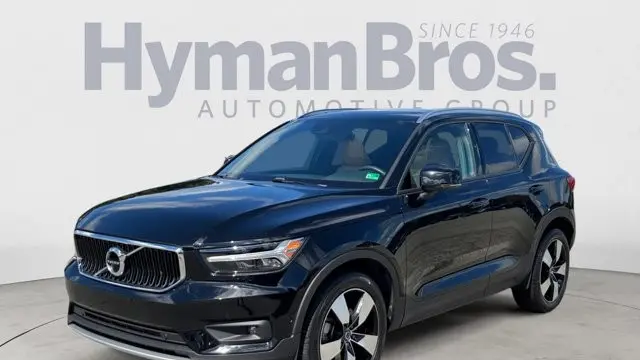 2019 Volvo XC40 T5 Momentum