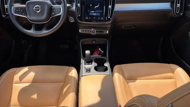2019 Volvo XC40 T5 Momentum