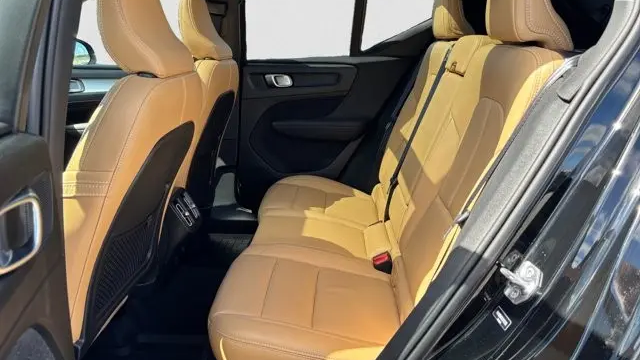 2019 Volvo XC40 T5 Momentum