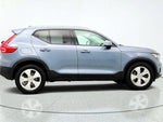 2020 XC40 Thumbnail 4