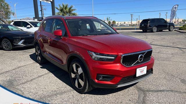 Preowned 2021 Volvo XC40 T5 Momentum for Sale
