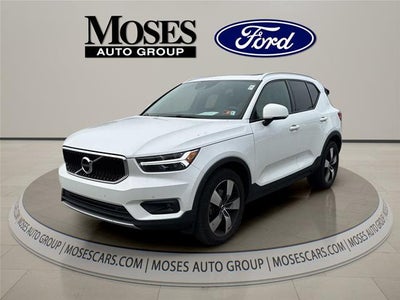 2021 Volvo XC40 AWD T5 Momentum 4DR SUV