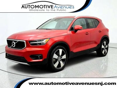 2021 Volvo XC40 AWD T5 Momentum 4DR SUV