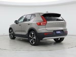 2022 XC40 Thumbnail 2
