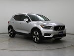 2019 XC40 Thumbnail 1