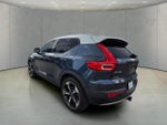 2021 XC40 Thumbnail 3