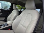 2021 XC40 Thumbnail 11