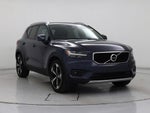 2021 XC40 Thumbnail 1
