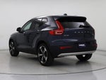 2021 XC40 Thumbnail 2