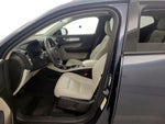 2021 XC40 Thumbnail 11