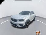 2020 XC40 Thumbnail 1