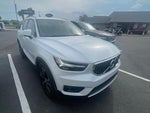 2020 XC40 Thumbnail 3