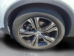 2020 XC40 Thumbnail 7