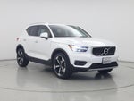 2019 XC40 Thumbnail 1