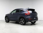 2020 XC40 Thumbnail 2
