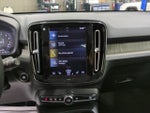 2021 XC40 Thumbnail 12